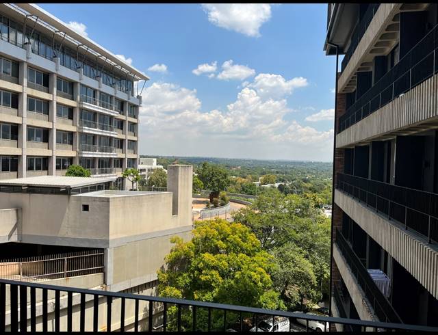 1 BEDROOM APARTMENT FOR SALE IN SANDOWN